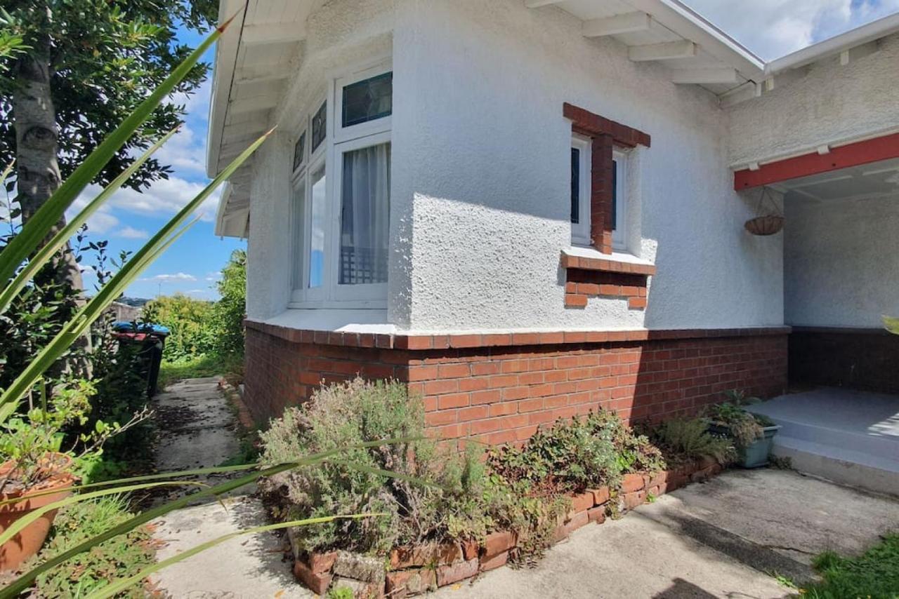 Bright And Modern Oasis In Kingsland Villa Оукланд Екстериор снимка