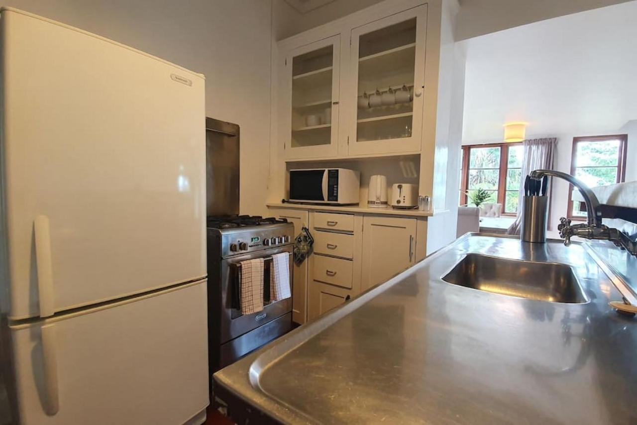 Bright And Modern Oasis In Kingsland Villa Оукланд Екстериор снимка