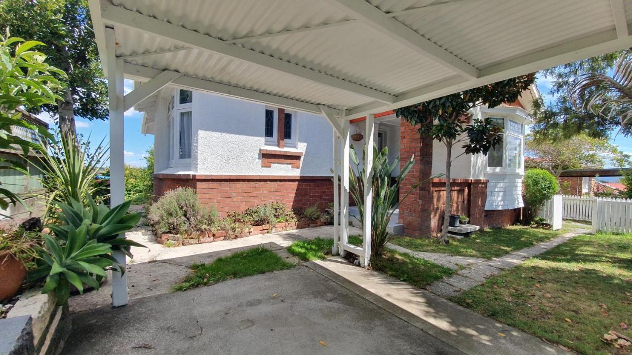 Bright And Modern Oasis In Kingsland Villa Оукланд Екстериор снимка
